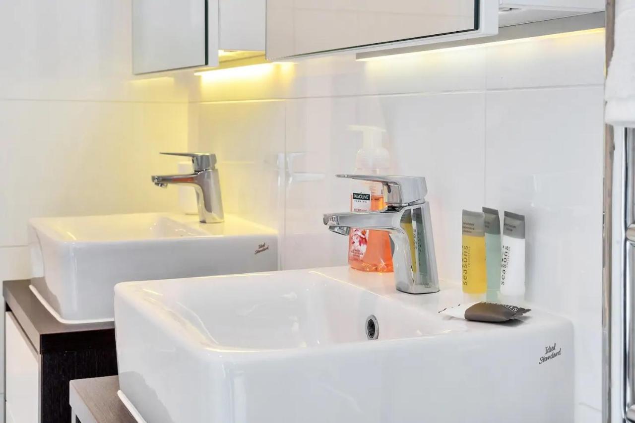 Amazing Harbour, Skytower And Rangitoto Views Apartamento Auckland Exterior foto